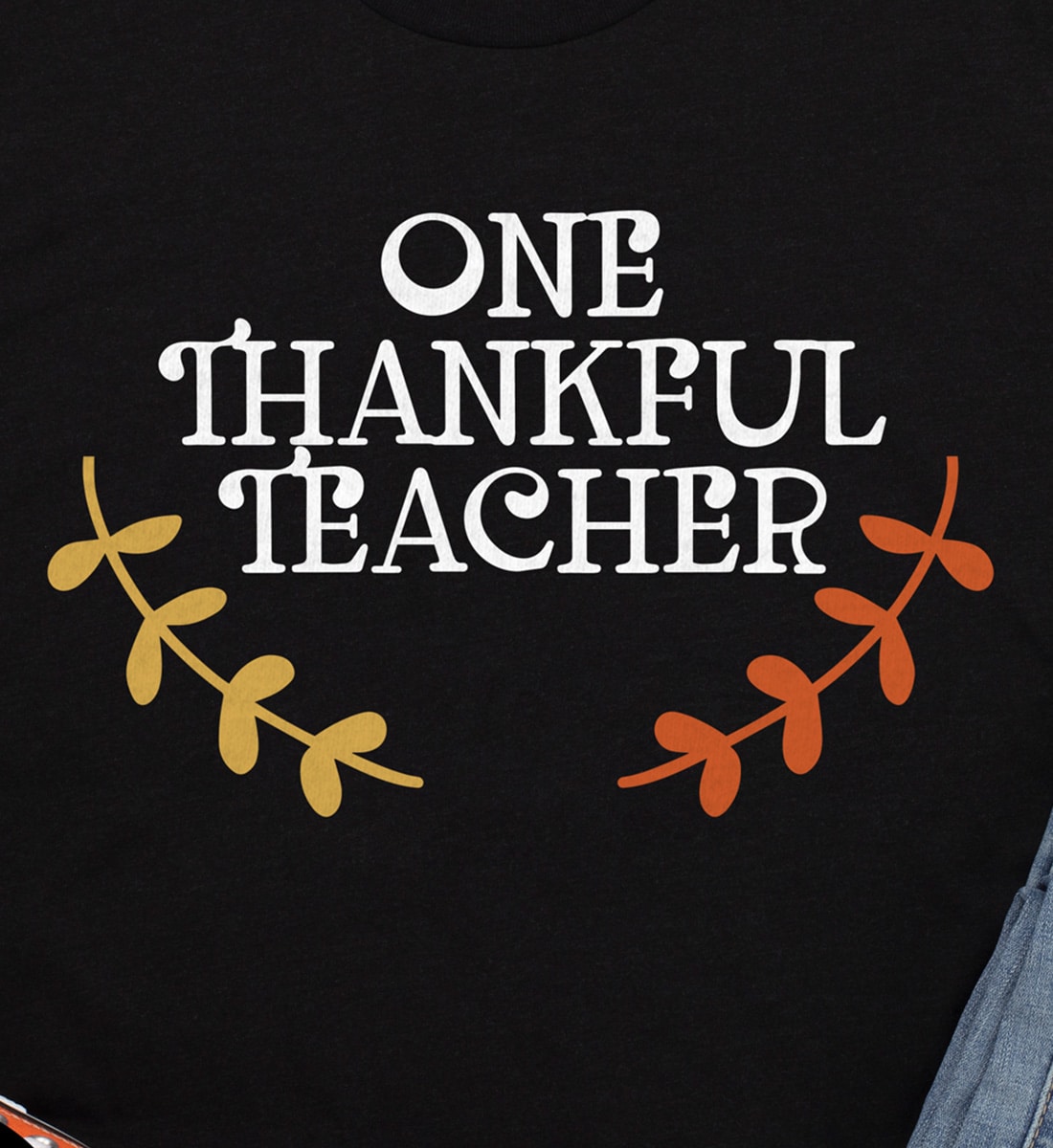 One Thankful Teacher Exquisite Halloween T-shirt