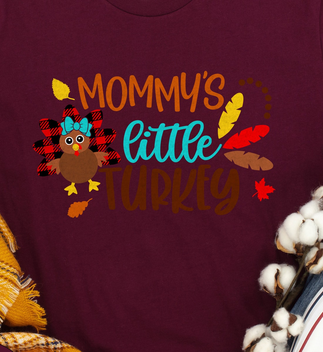 Mom's Lil' Turkey - Festive Thanksgiving Tee