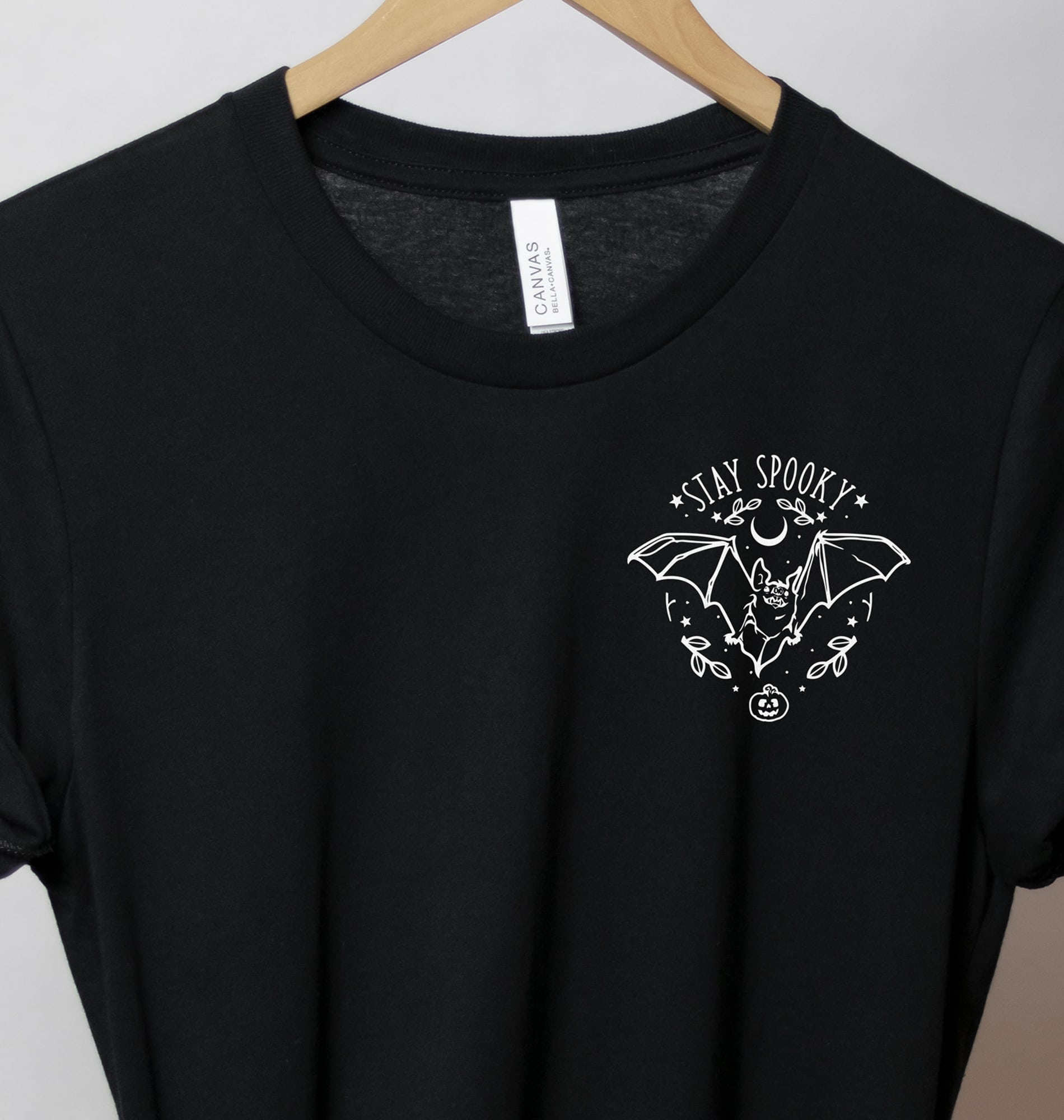 Spooky Bat Relax-fit Halloween Tee - Holidayshirts