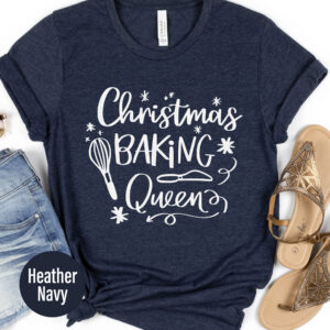 Queen Of Christmas Baking Holiday T-shirt